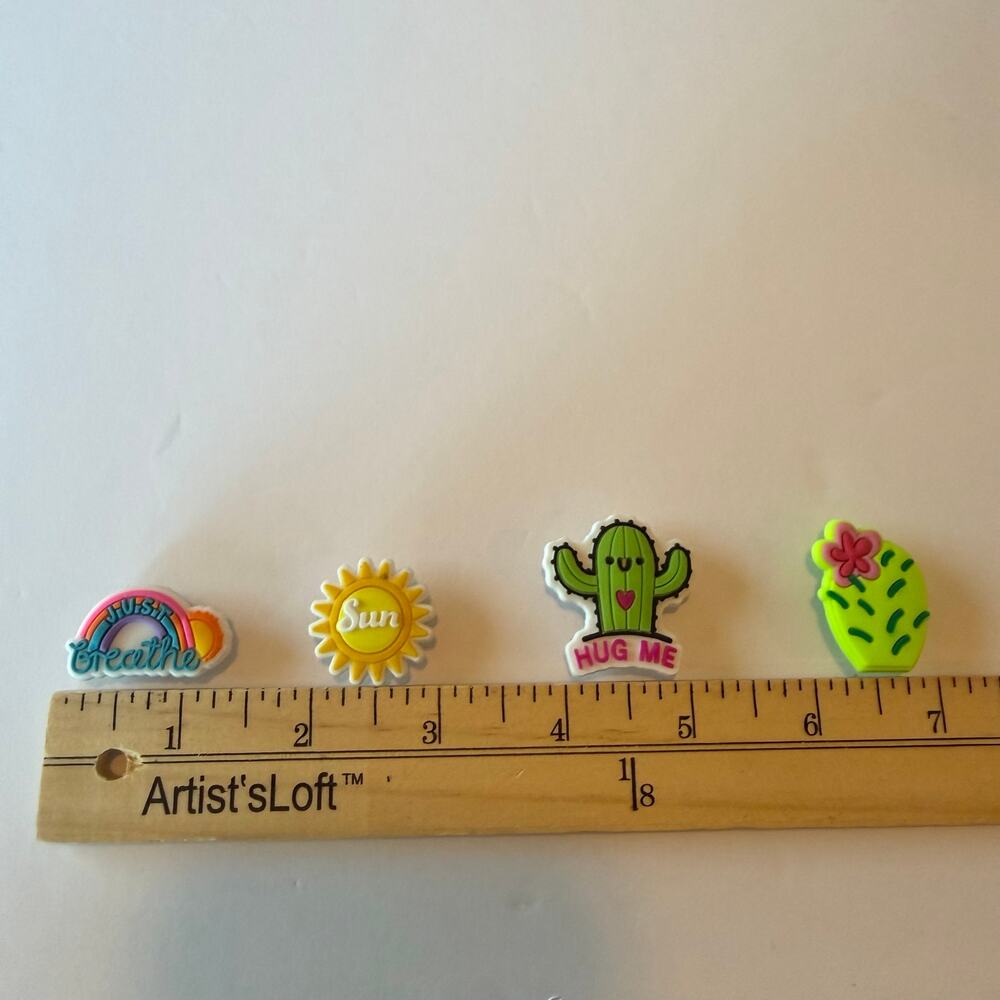 Bogg Bag Bits, Charms, Accessories Set of 4 Cactus, New No Tags - Picture 3 of 3